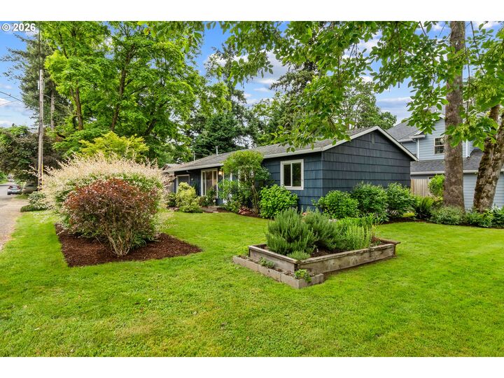 Property Photo: 10811 SW 64th Ave OR 97219