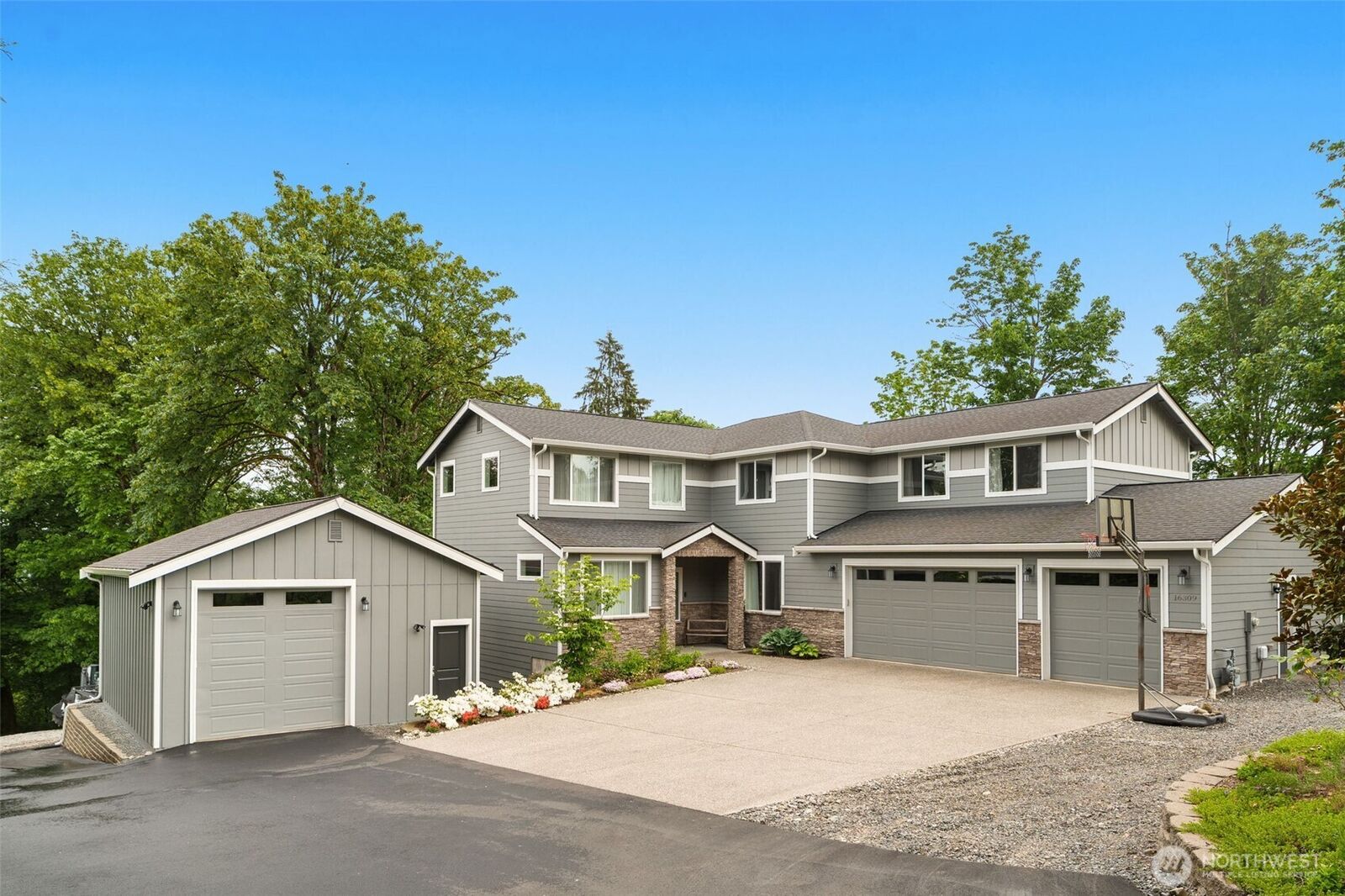 Property Photo: 16309 95th Avenue SE WA 98296
