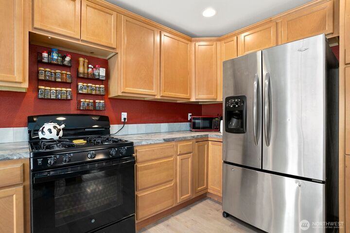 Property Photo:  1818  190th St Ct E  WA 98387 