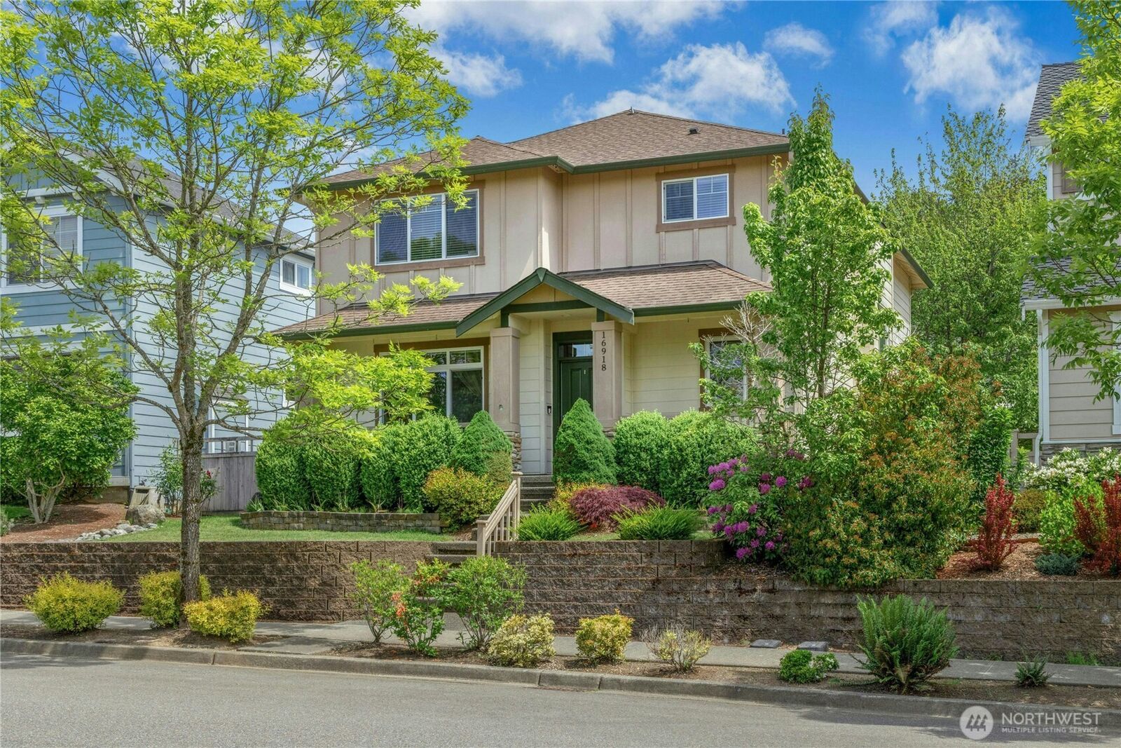 Property Photo:  16918  Woodside Drive SE  WA 98058 
