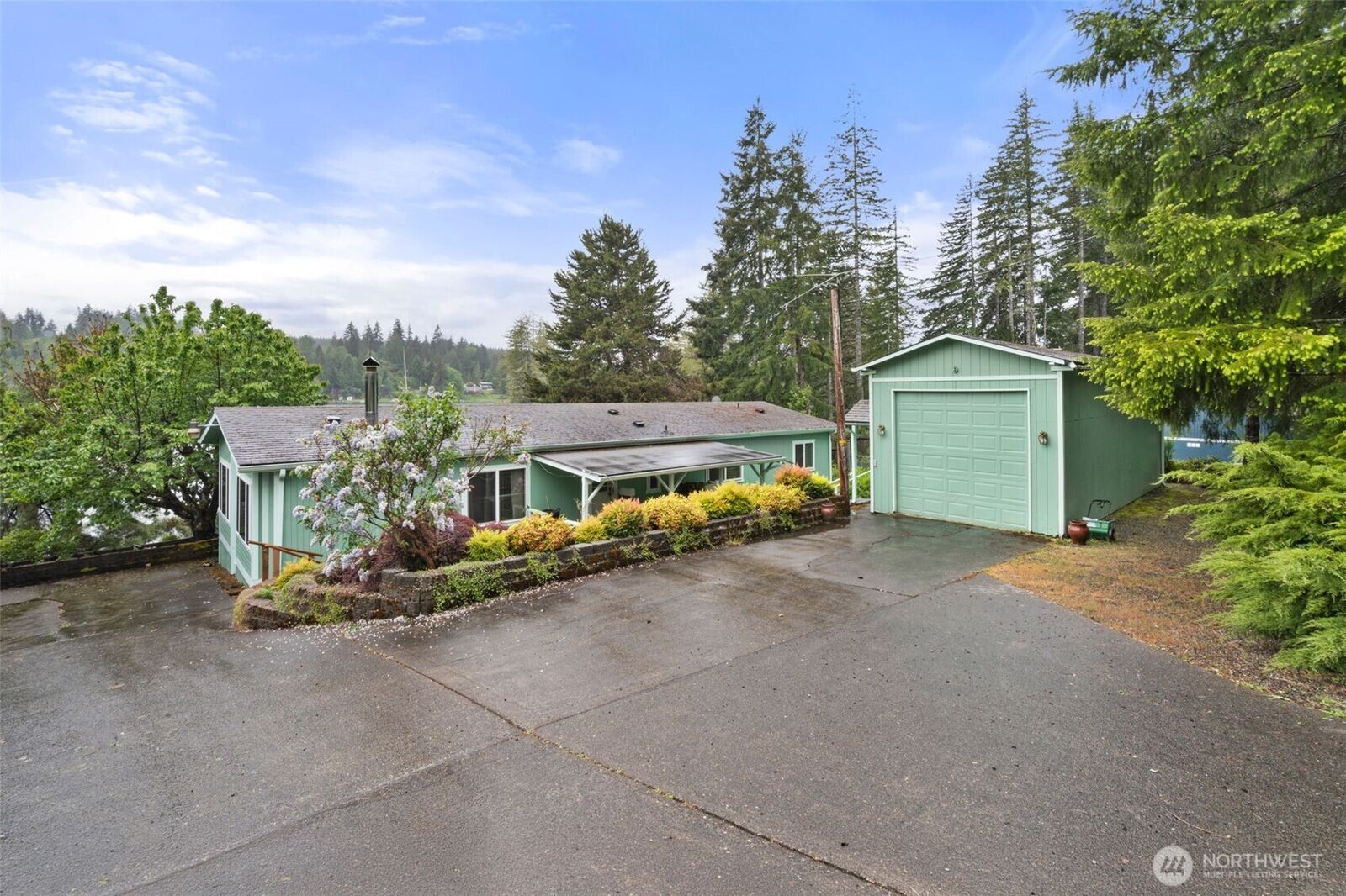 Property Photo: 2206 W Starlake Drive WA 98541