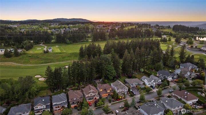 Property Photo:  7517  Snowberry Avenue SE  WA 98065 