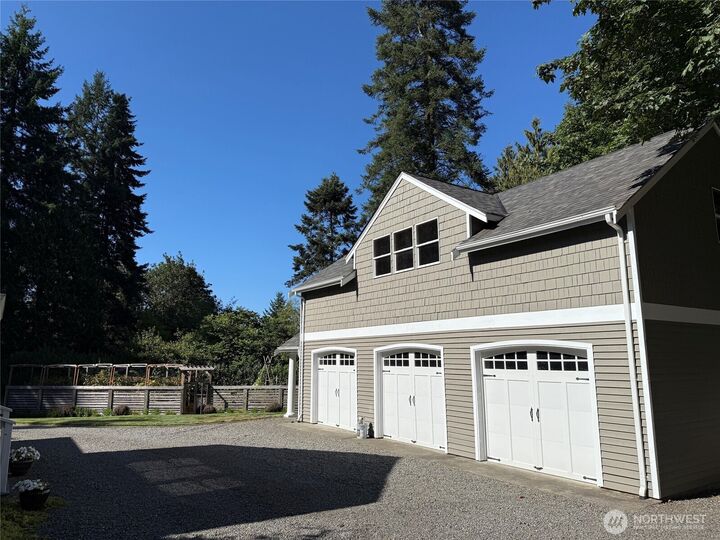 Property Photo:  3739  Viewsound Lane SE  WA 98366 
