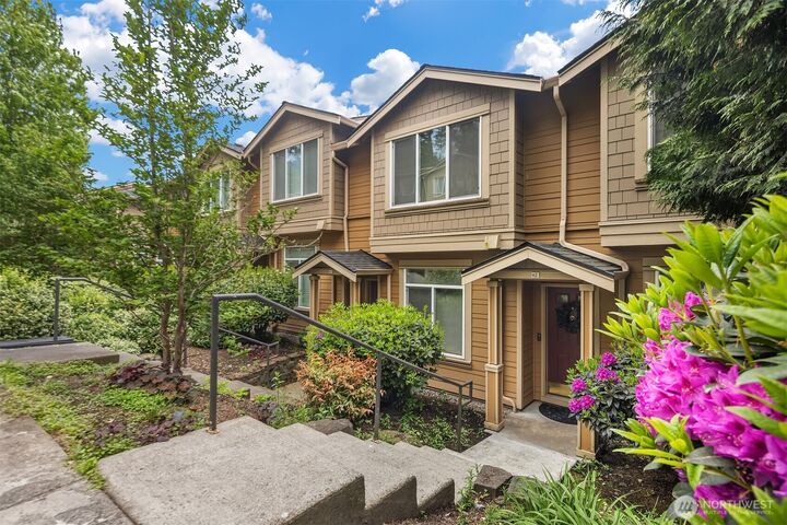 Property Photo: 23300 SE Black Nugget Road M2 WA 98029