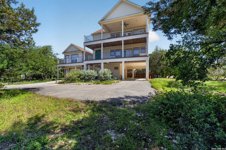 Property Photo: 1729 Sorrel Creek Dr TX 78133