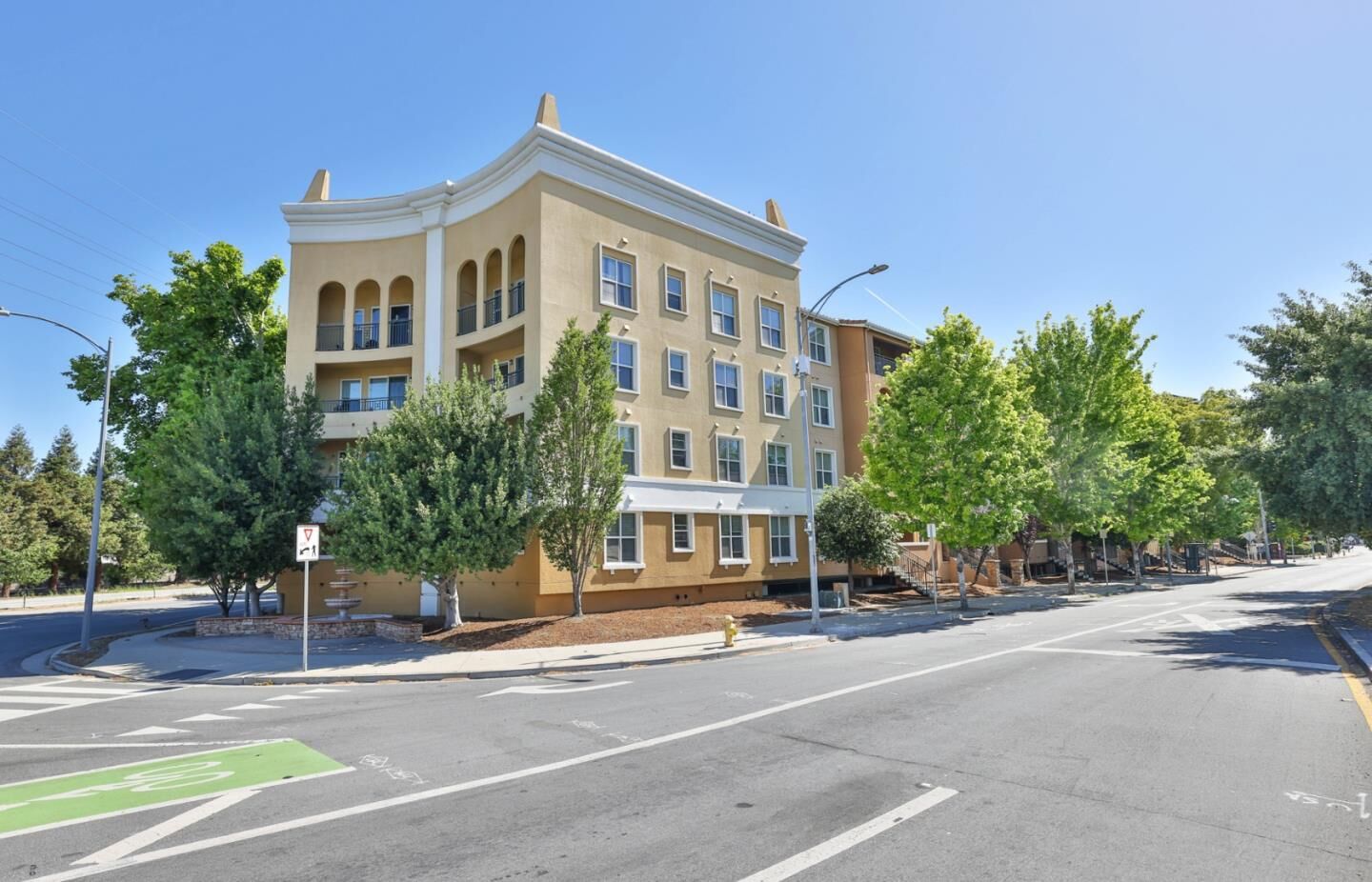 Property Photo:  1445 Fruitdale Avenue 226  CA 95128 