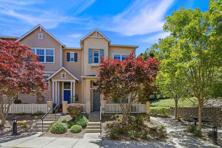 Property Photo: 1350 Summer Lane CA 94806
