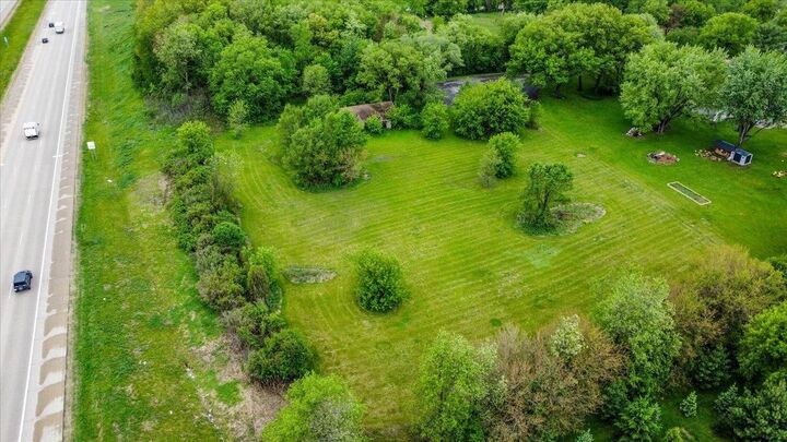 Property Photo:  4768 Garden Court  WI 53590 