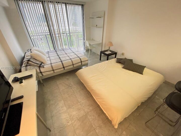 Property Photo:  540 Brickell Key Dr 913  FL 33131 