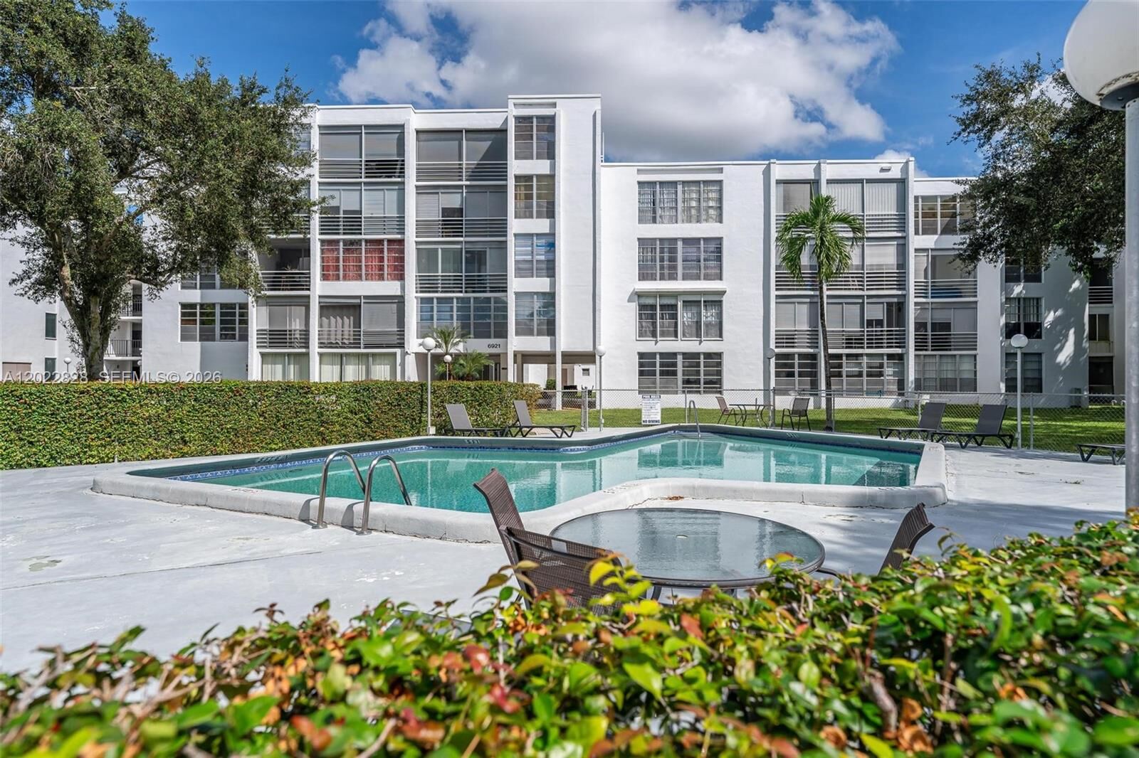 Property Photo:  6923 Cypress Rd C12  FL 33317 