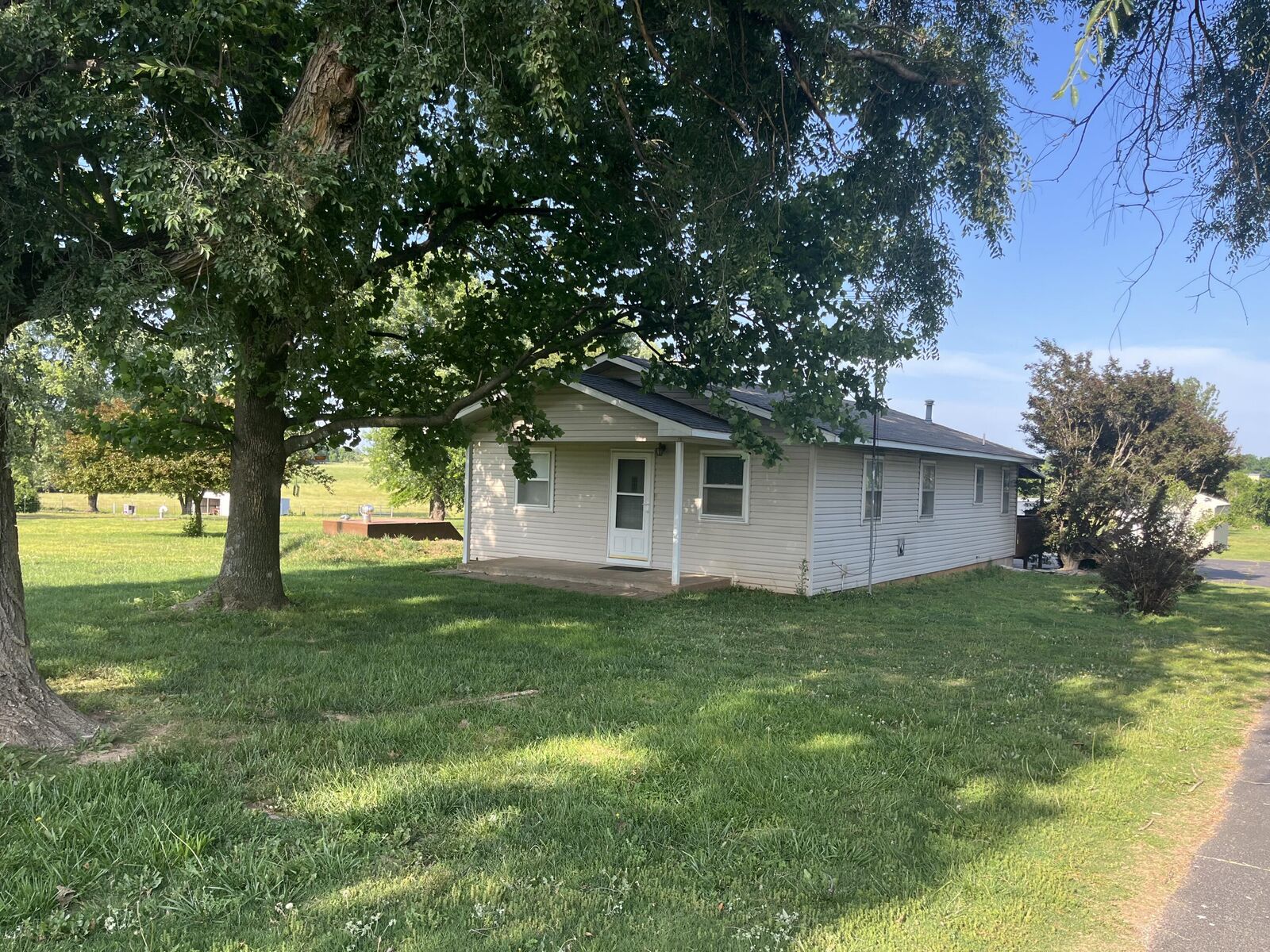Property Photo: 18326 Lawrence 1182 MO 65605