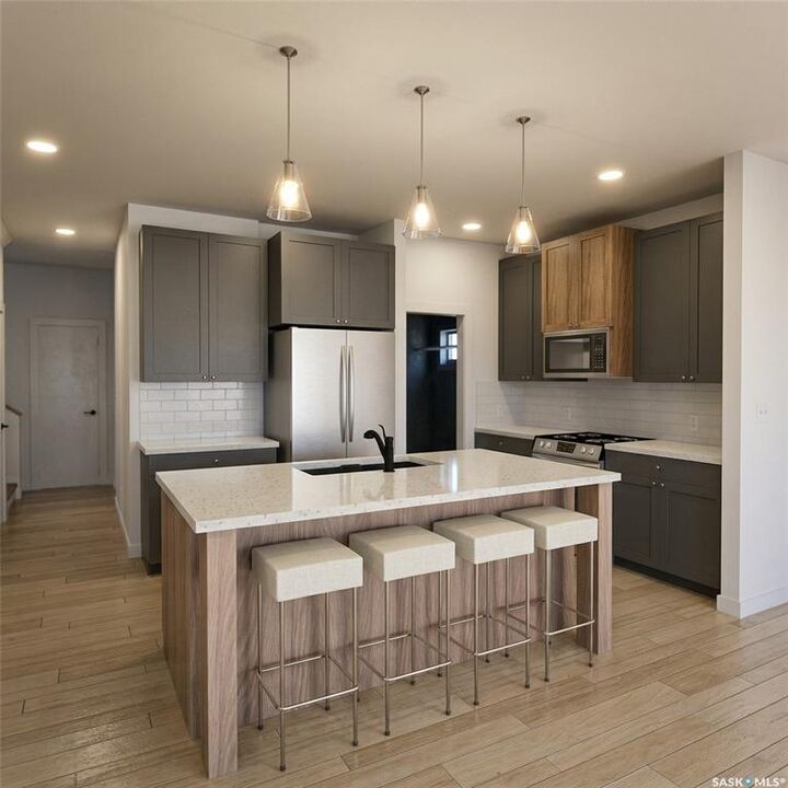 Property Photo:  659 Henry Dayday Road  SK S7W 1H5 