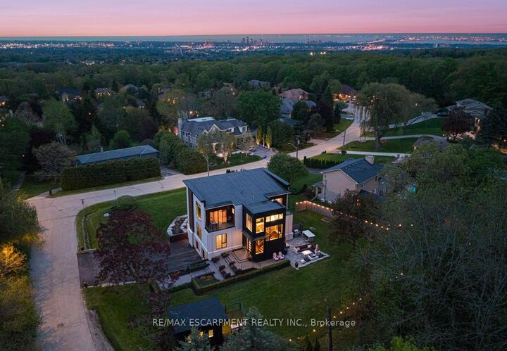 Property Photo: 1309 Beaufort Drive ON L7P 4V9