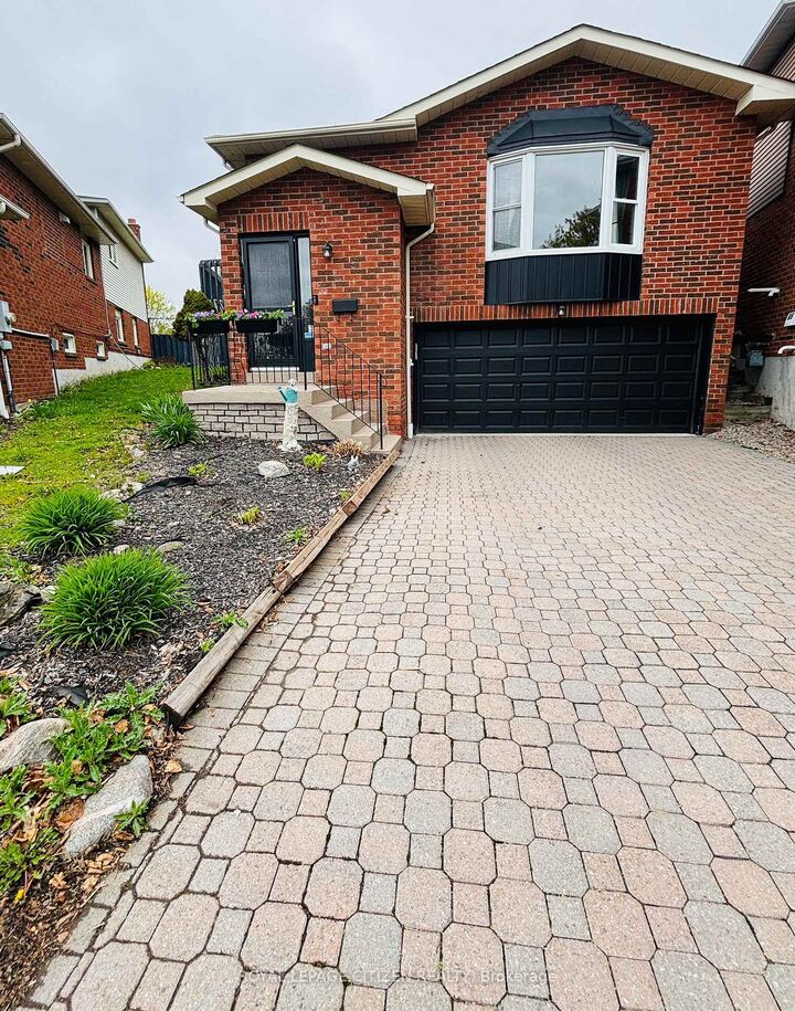 Property Photo:  229 Glen Hill Drive  ON L1N 7J5 