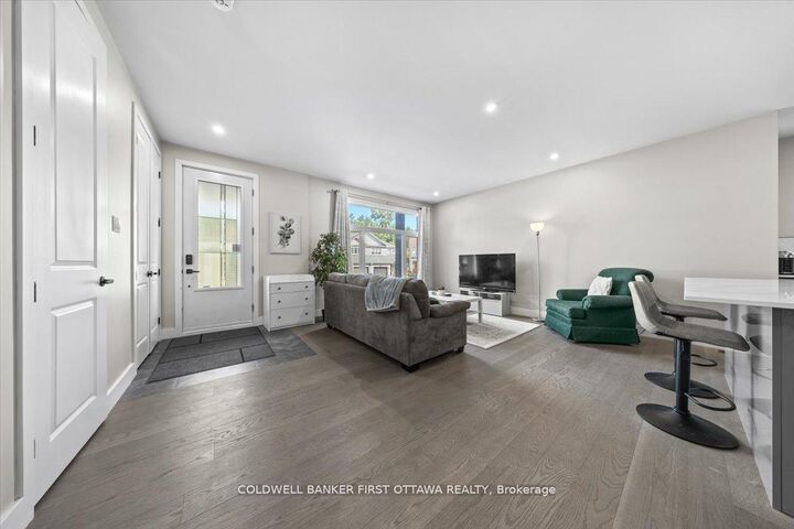 Property Photo:  22 Inverkip Avenue A/B  ON K1T 4B7 