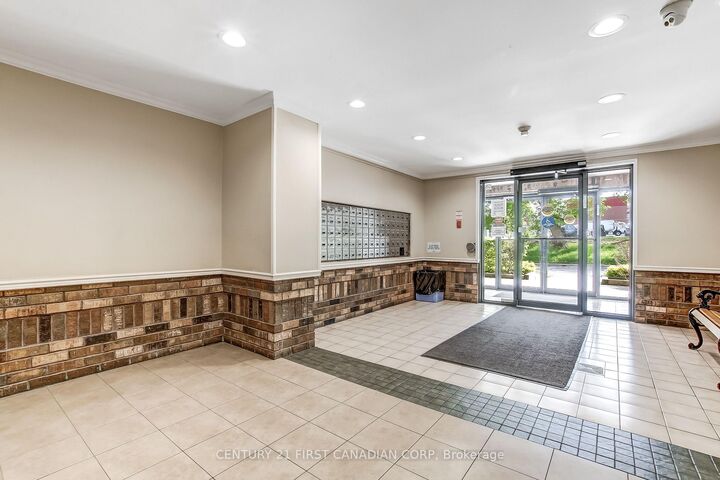 Property Photo: 986 Huron Street 204 ON N5Y 5E4