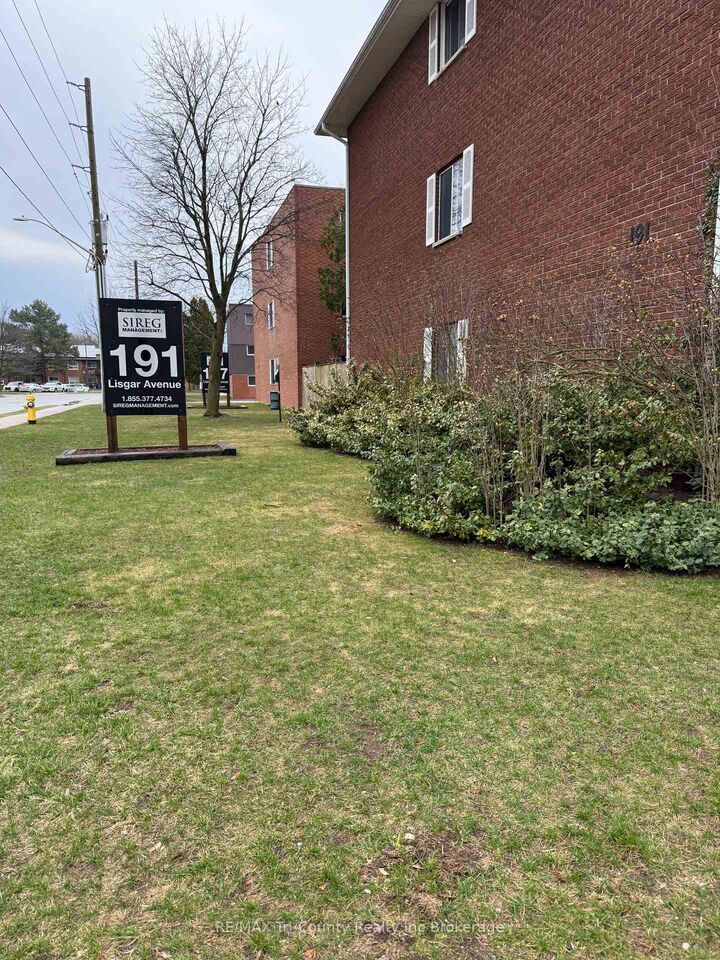 191 Lisgar Avenue 301 — photo 1