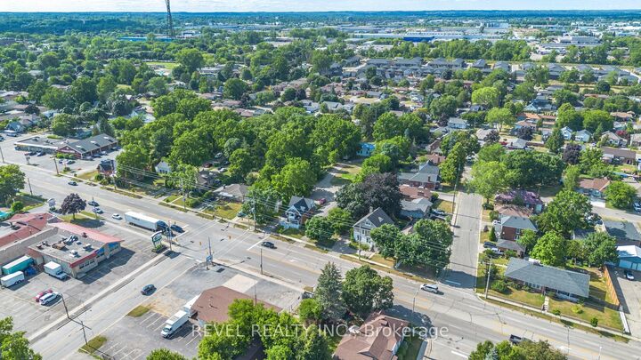 816 Colborne Street E — photo 1