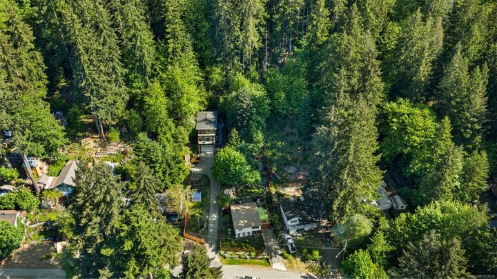 Property Photo: 10379 Arbutus Rd BC V0R 3E1