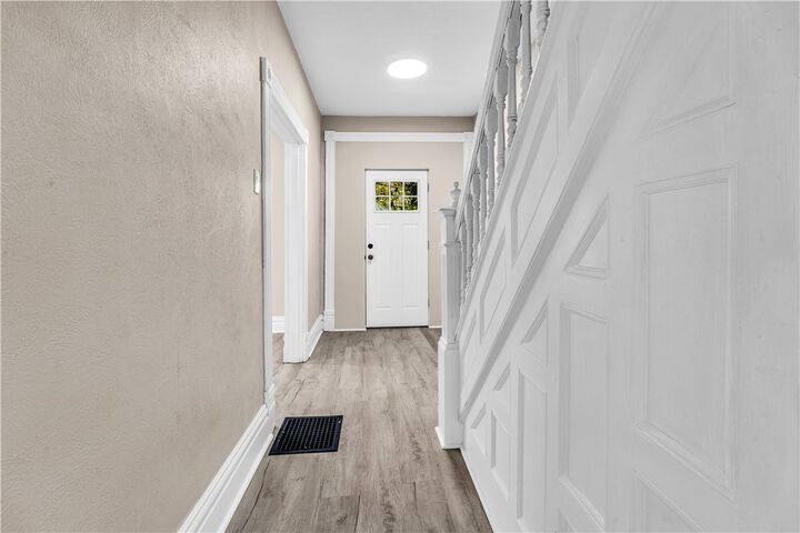 Property Photo: 1021 Valonia Street PA 15220