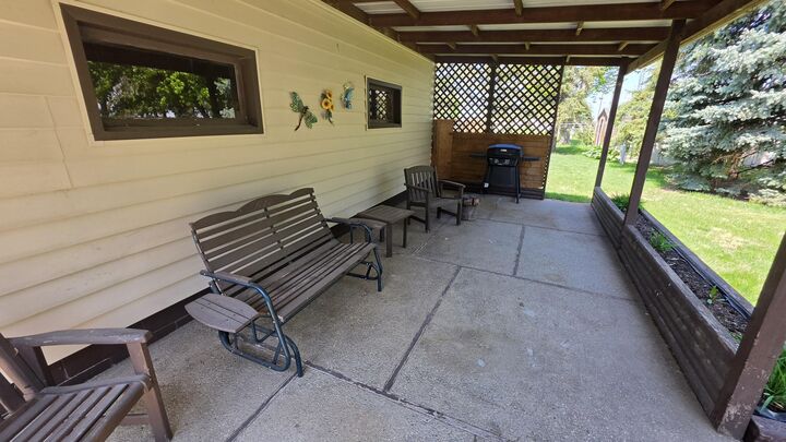 Property Photo: 120 Wilmot Avenue SD 57451