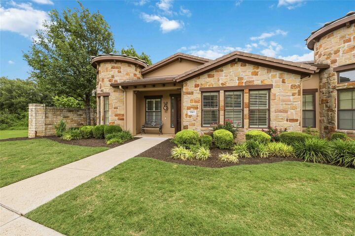 Property Photo: 104 Rivalto Circle 1 TX 78734