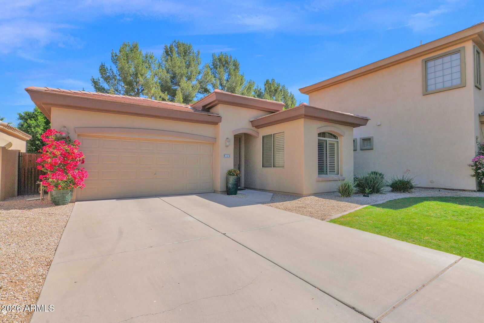 Property Photo: 2018 W Periwinkle Way AZ 85248
