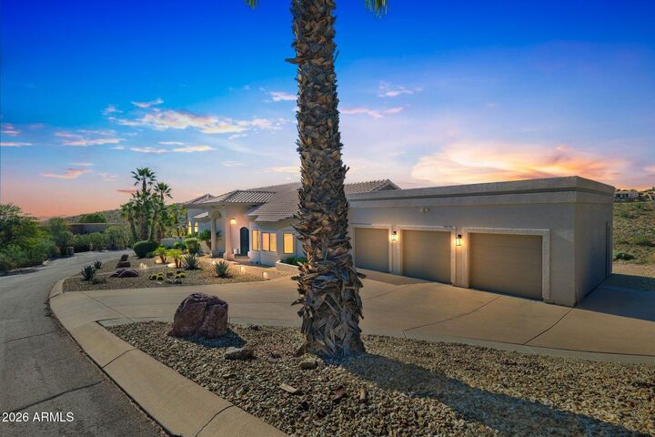 Property Photo: 11050 N Garland Circle AZ 85268