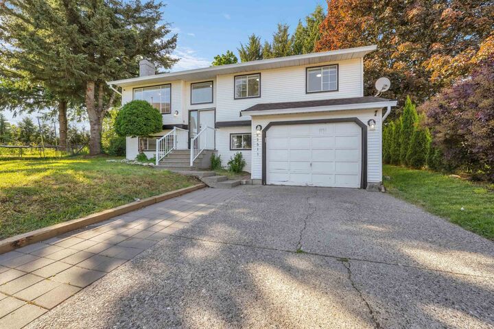Property Photo: 33511 Kinsale Place BC V2S 8B2