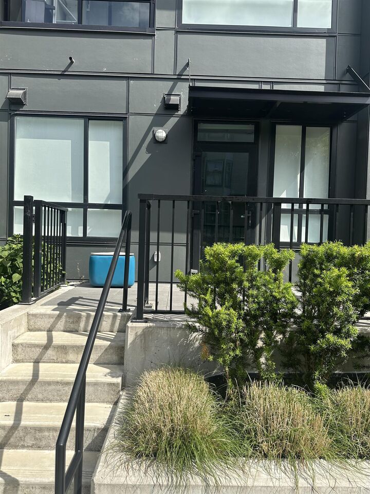 13838 108 Avenue W111 — photo 1