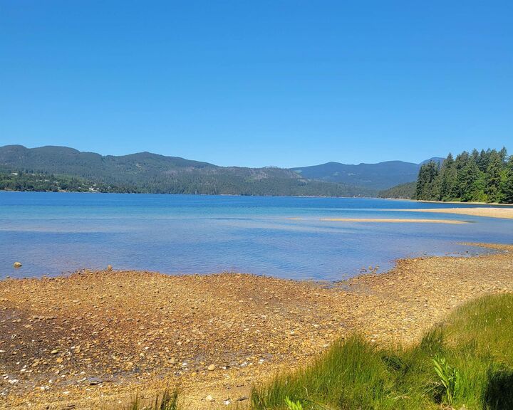 6283 Sechelt Inlet Road — photo 1