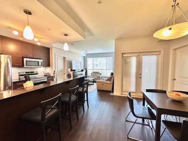 2343 Atkins Avenue 301 — photo 1