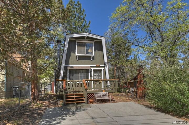 Property Photo: 756 Cedar Lane CA 92386