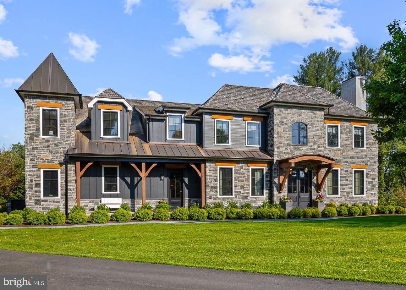 Property Photo: 112 Dovecote Lane PA 19085