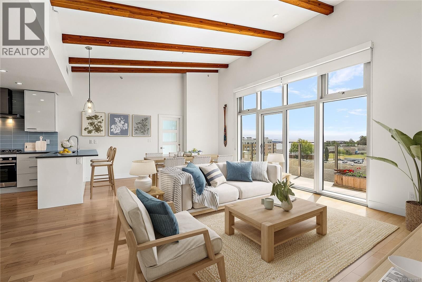 Property Photo: 916 Lyall Street 603 BC V9A 5E6