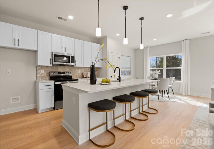 Property Photo:  602 N Broad Street  NC 28115 