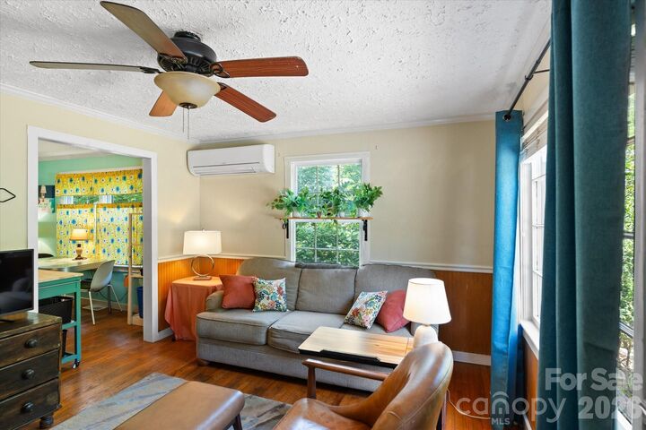 Property Photo:  224 Aurora Drive  NC 28805 