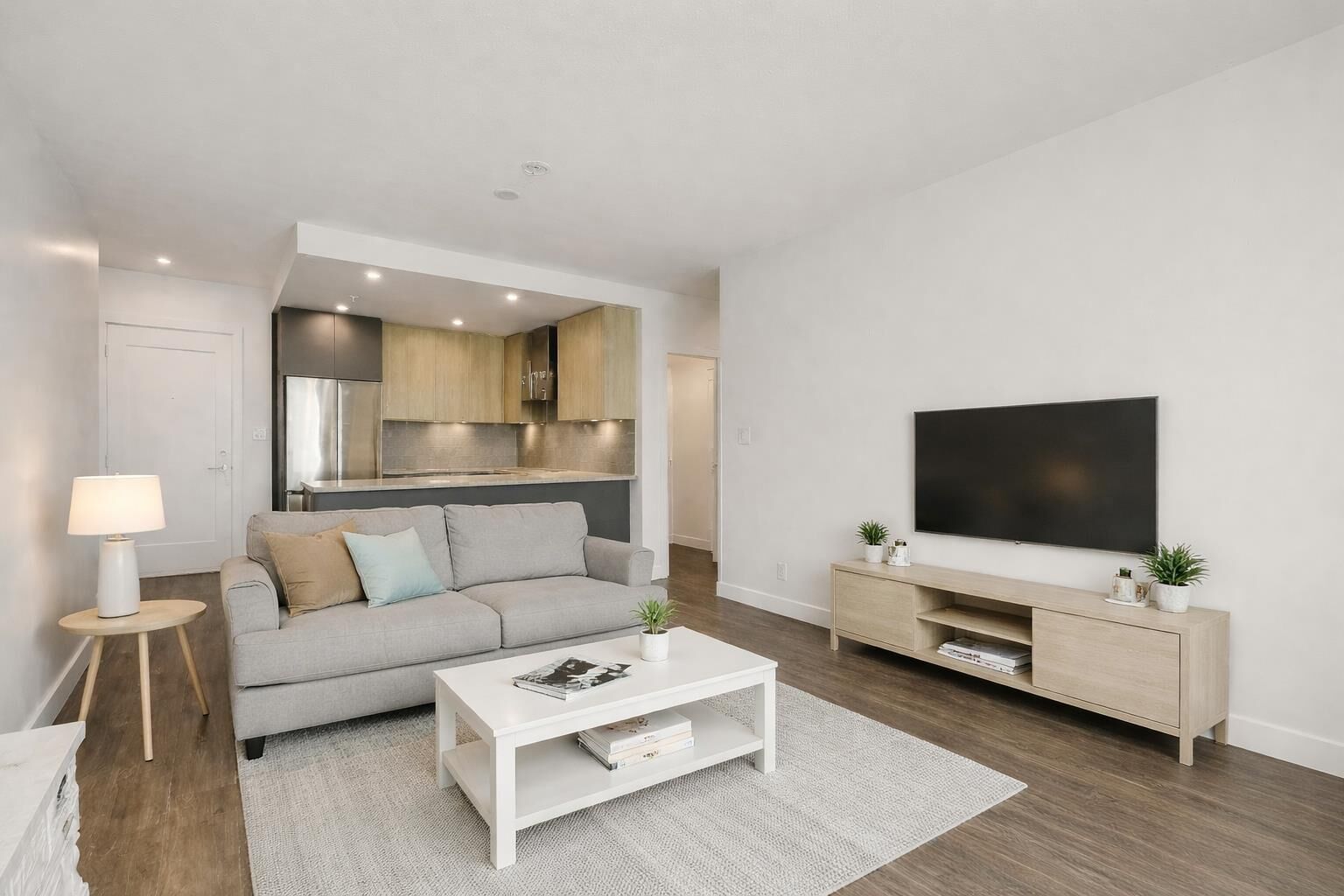 Property Photo:  31940 Raven Avenue 309  BC V2V 0L1 