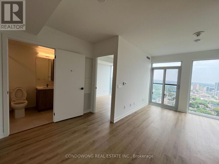 Property Photo:  319 Jarvis Street 3311  ON M5B 0C8 