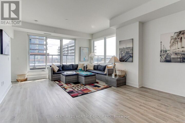 Property Photo: 185 Deerfield Road 503 ON L3Y 0G7