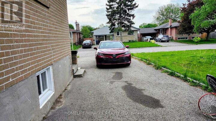 Property Photo:  7 McClure Avenue  ON L6X 2E2 
