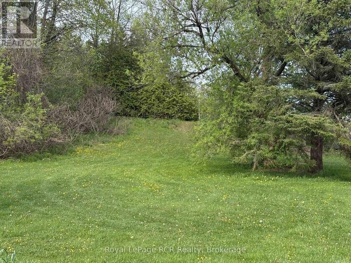 Property Photo:  316043 Highway 6  ON N0H 2V0 