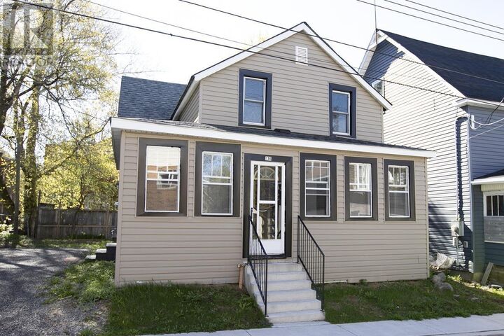 Property Photo: 136 Biggings Ave ON P6A 3T9
