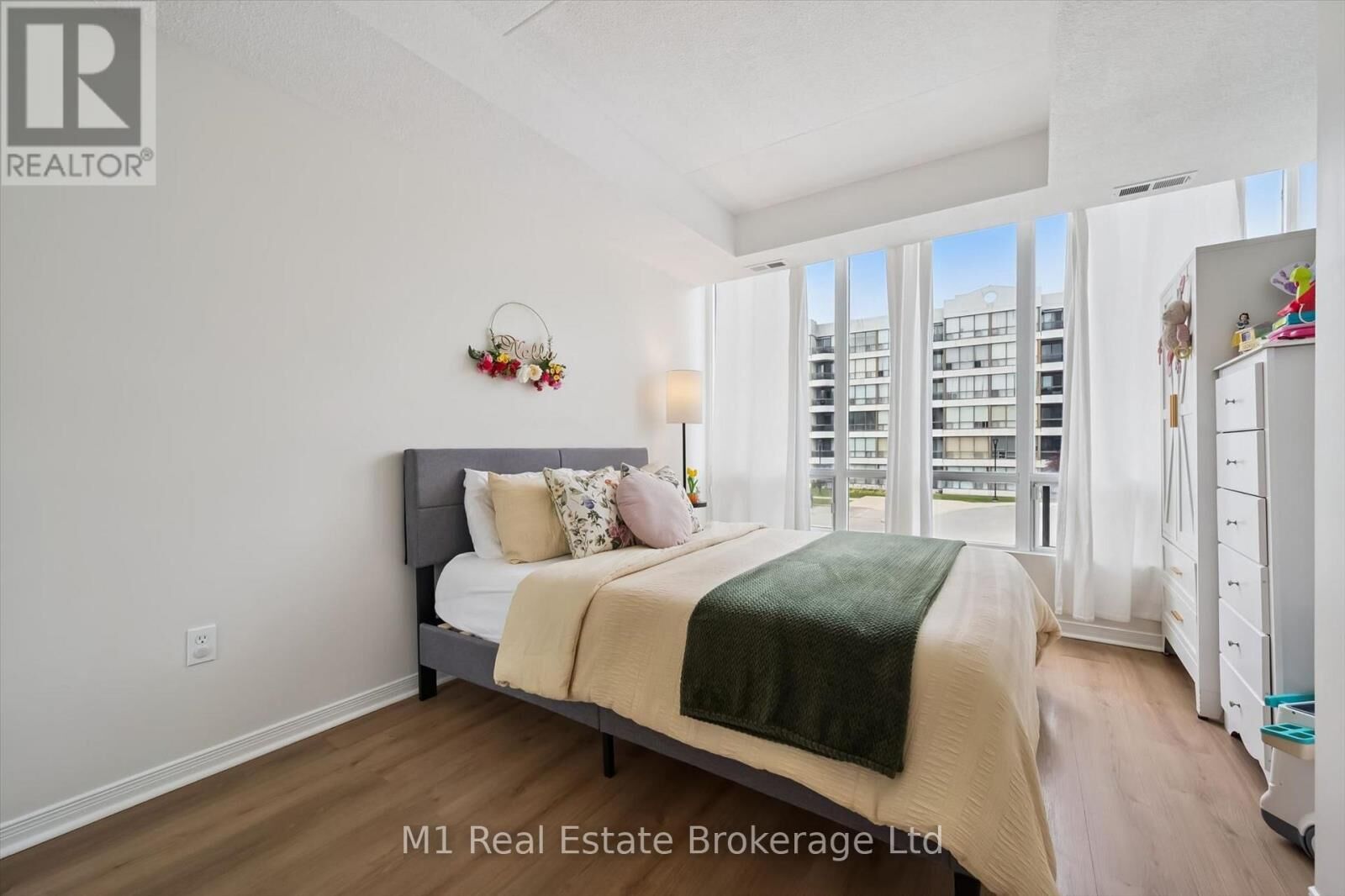 Property Photo: 105 Bagot Street 208 ON N1H 8H4