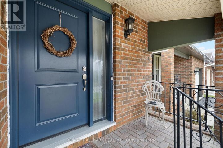 Property Photo:  54 Fireside Crescent  ON K1T 1Z4 