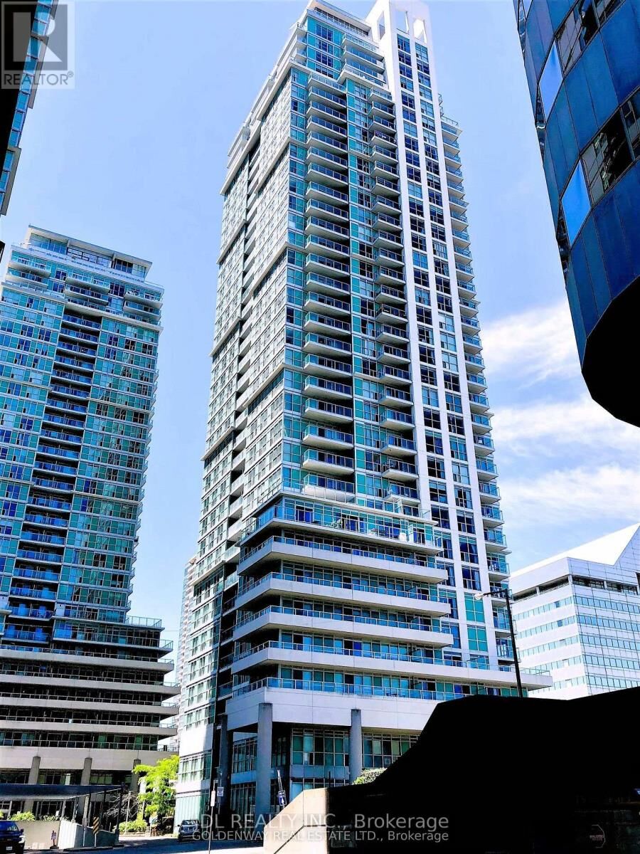 Property Photo:  70 Town Centre Court 710  ON M1P 0B2 
