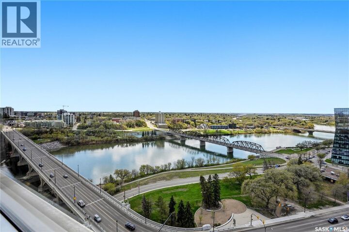 Property Photo:  2160 424 Spadina Crescent E  SK S7K 6X7 
