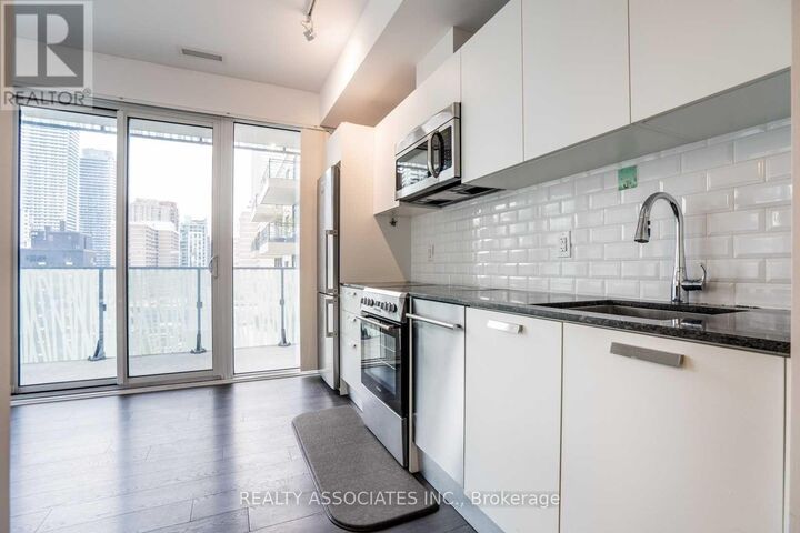 Property Photo:  42 Charles Street East 1304  ON M4Y 1T4 