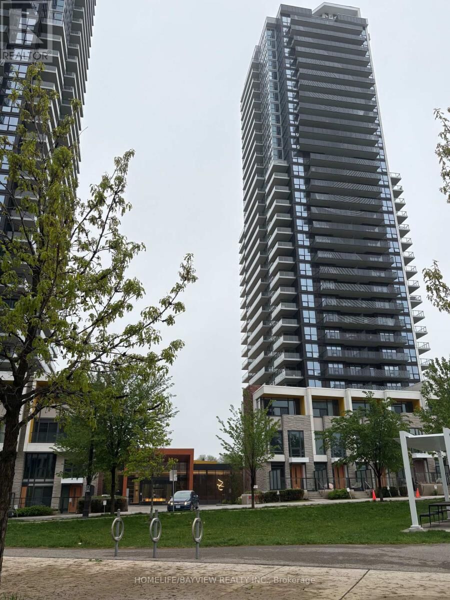 Property Photo:  85 McMahon Drive 2210  ON M2K 0H1 