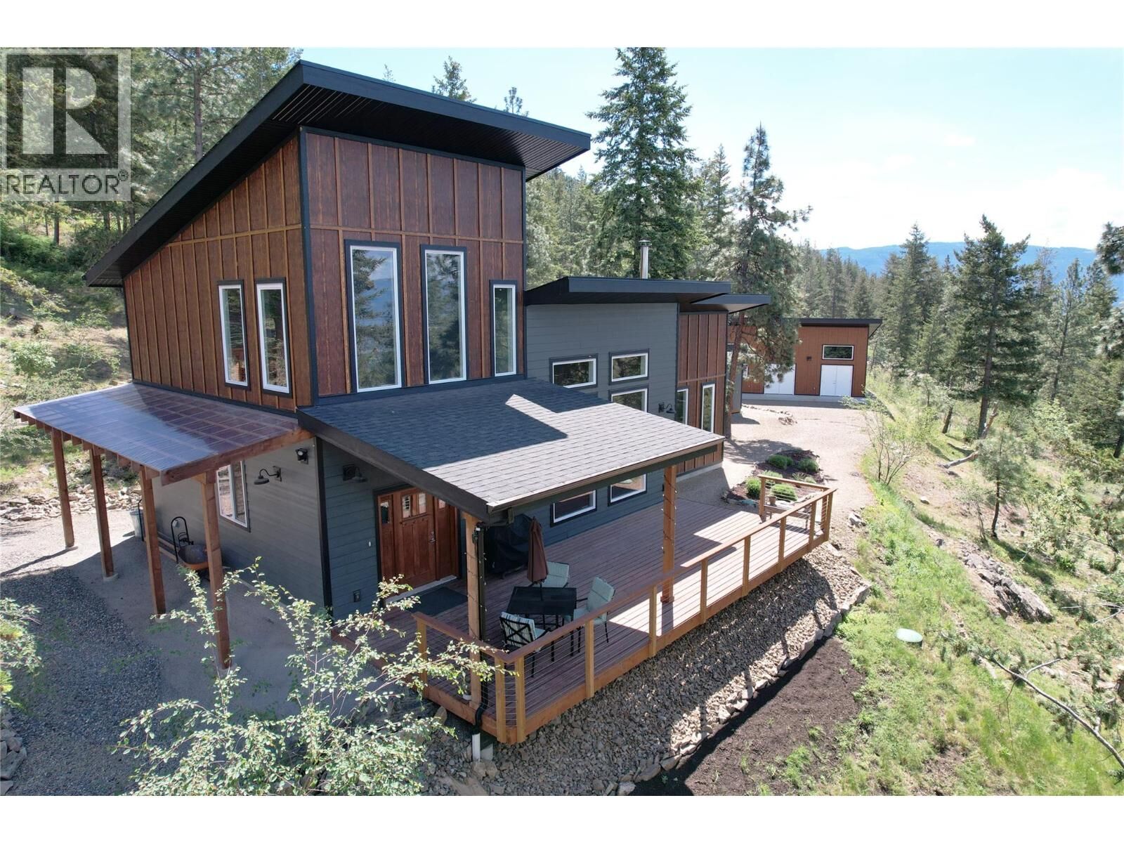 Property Photo: 4091 Boss Creek Road BC V1B 4G5